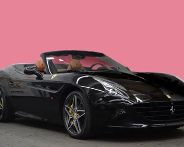 Ferrari California T 2+2 schwarz mieten