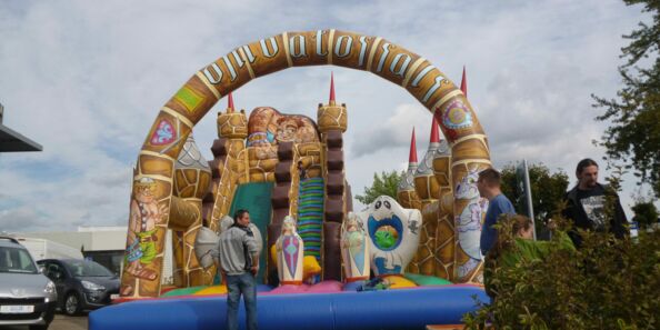 Riesenrutsche Geister Mieten 