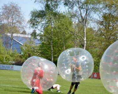Bubble Fussball als Winter-Event