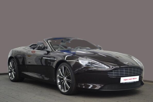 Aston Martin DB9 Volante schwarz mieten 
