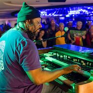 Delvon Lamarr Organ Trio