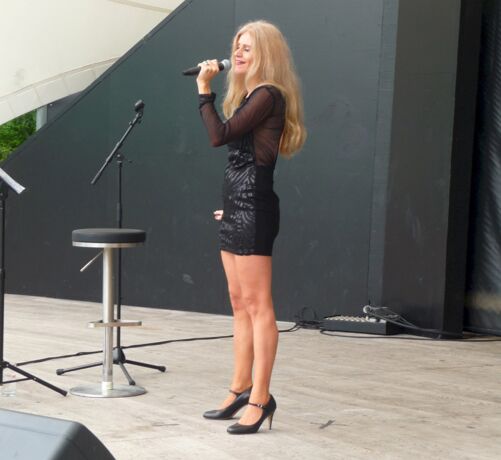 Camara Christina als Moderatorin engagieren